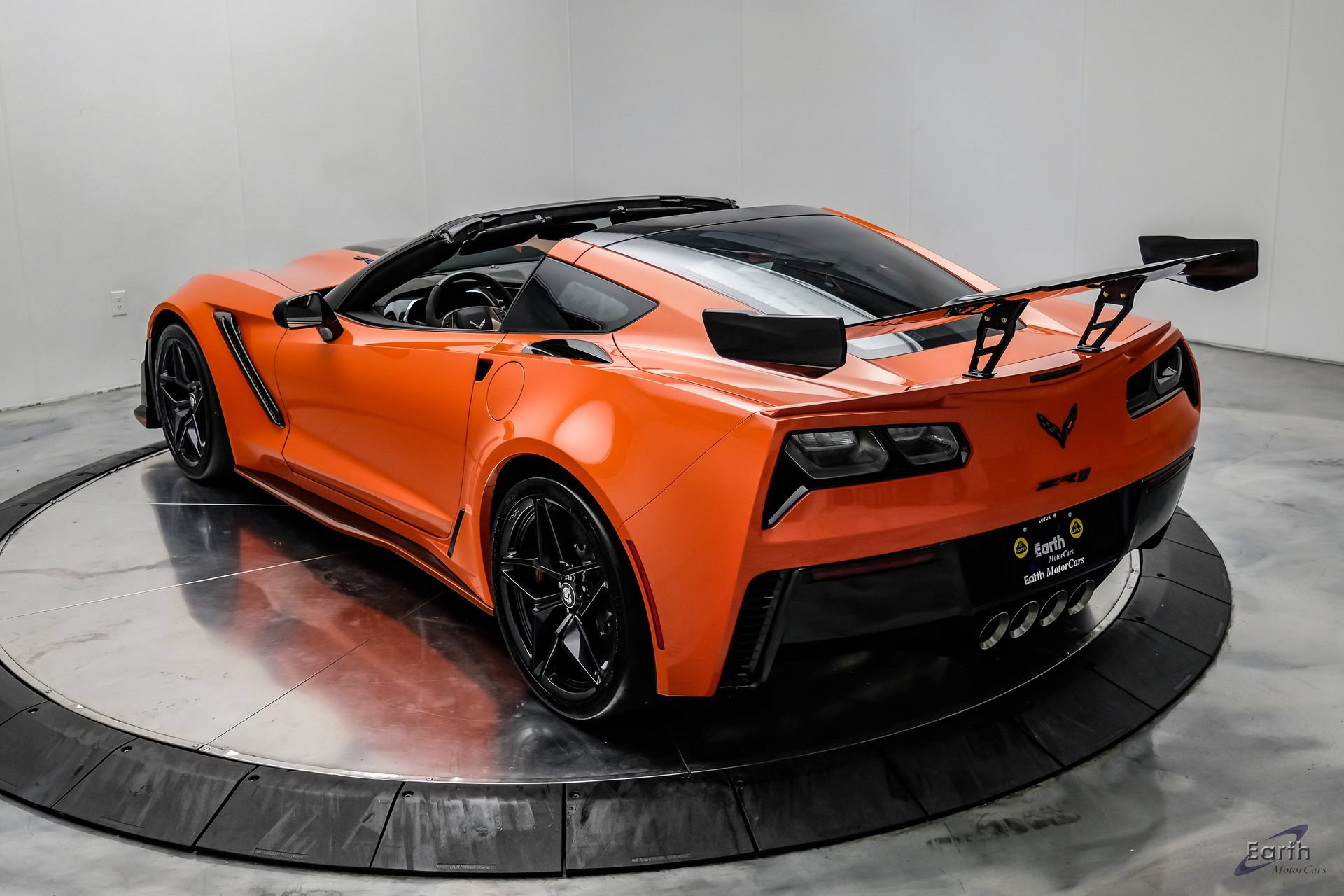 Used 2019 Chevrolet Corvette ZR1 RWD image 15