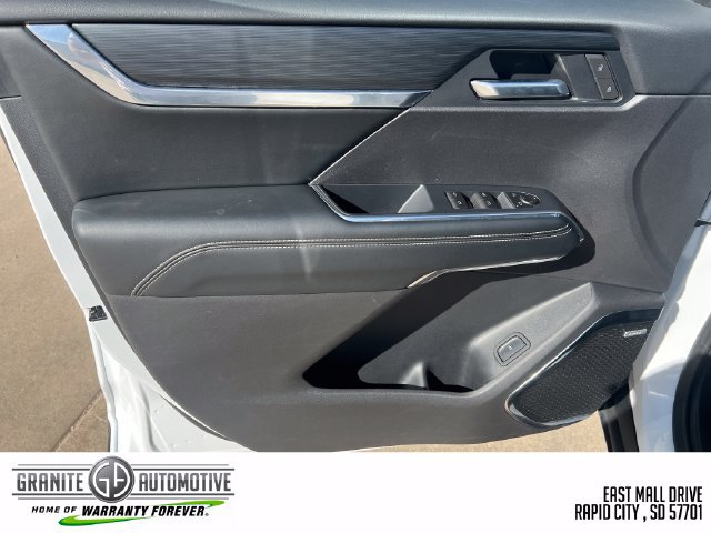 Used 2026 GMC Acadia Elevation w/ Elevation Premium Package AWD/4WD image 19