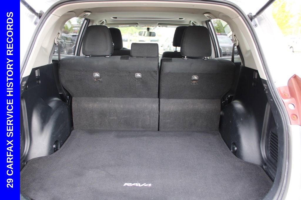 Used 2014 Toyota RAV4 XLE FWD image 10
