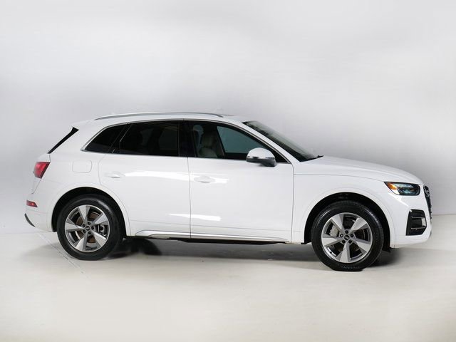 Used 2023 Audi Q5 Premium AWD/4WD image 30