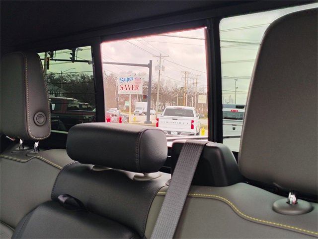 Used 2022 Chevrolet Silverado 1500 ZR2 w/ Technology Package image 30