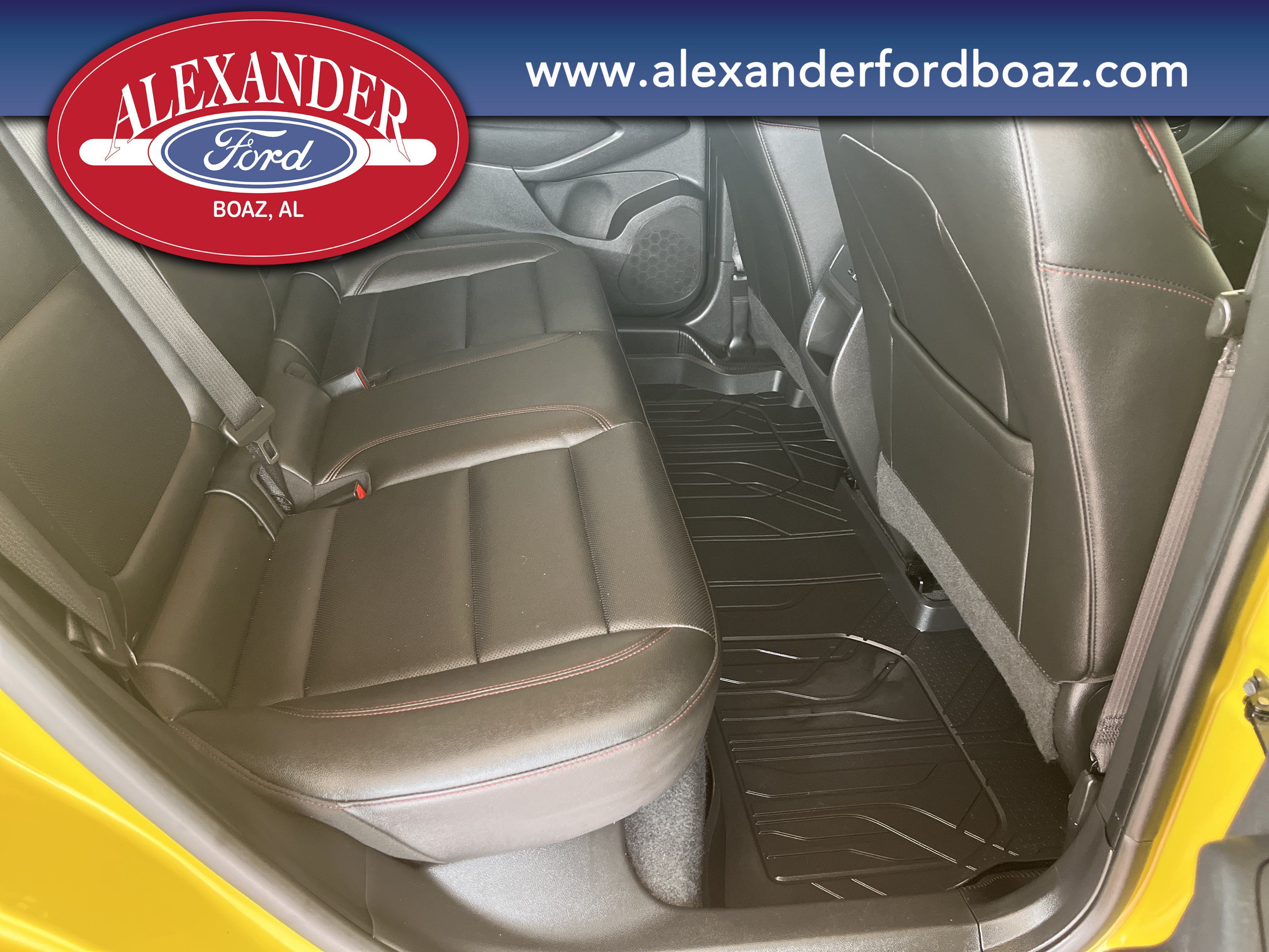 Used 2025 Chevrolet Trax RS w/ Sunroof Package FWD image 16