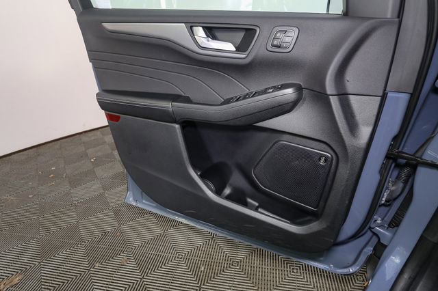 Used 2023 Ford Escape Active w/ Tech Pack #2 AWD/4WD image 38