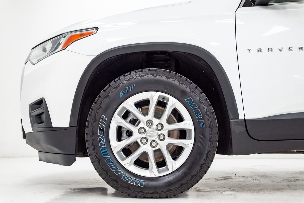 Used 2020 Chevrolet Traverse LS FWD image 25