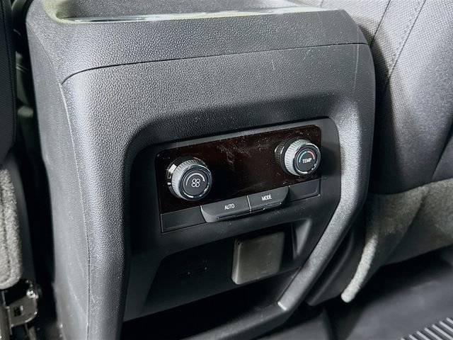 New 2026 Chevrolet Traverse LT w/ Driver Confidence Package image 27