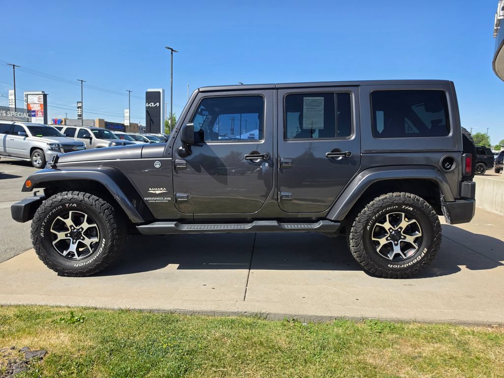 Used 2014 Jeep Wrangler Unlimited Sahara w/ Max Tow Package AWD/4WD image 8