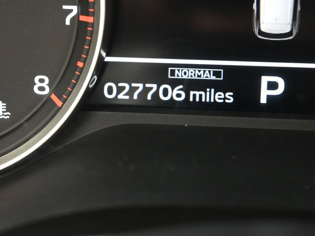 Used 2023 Mitsubishi Outlander SE image 36