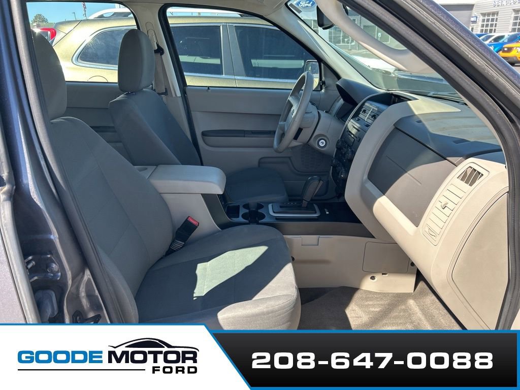 Used 2011 Ford Escape XLS w/ 101A Rapid Spec Order Code FWD image 7
