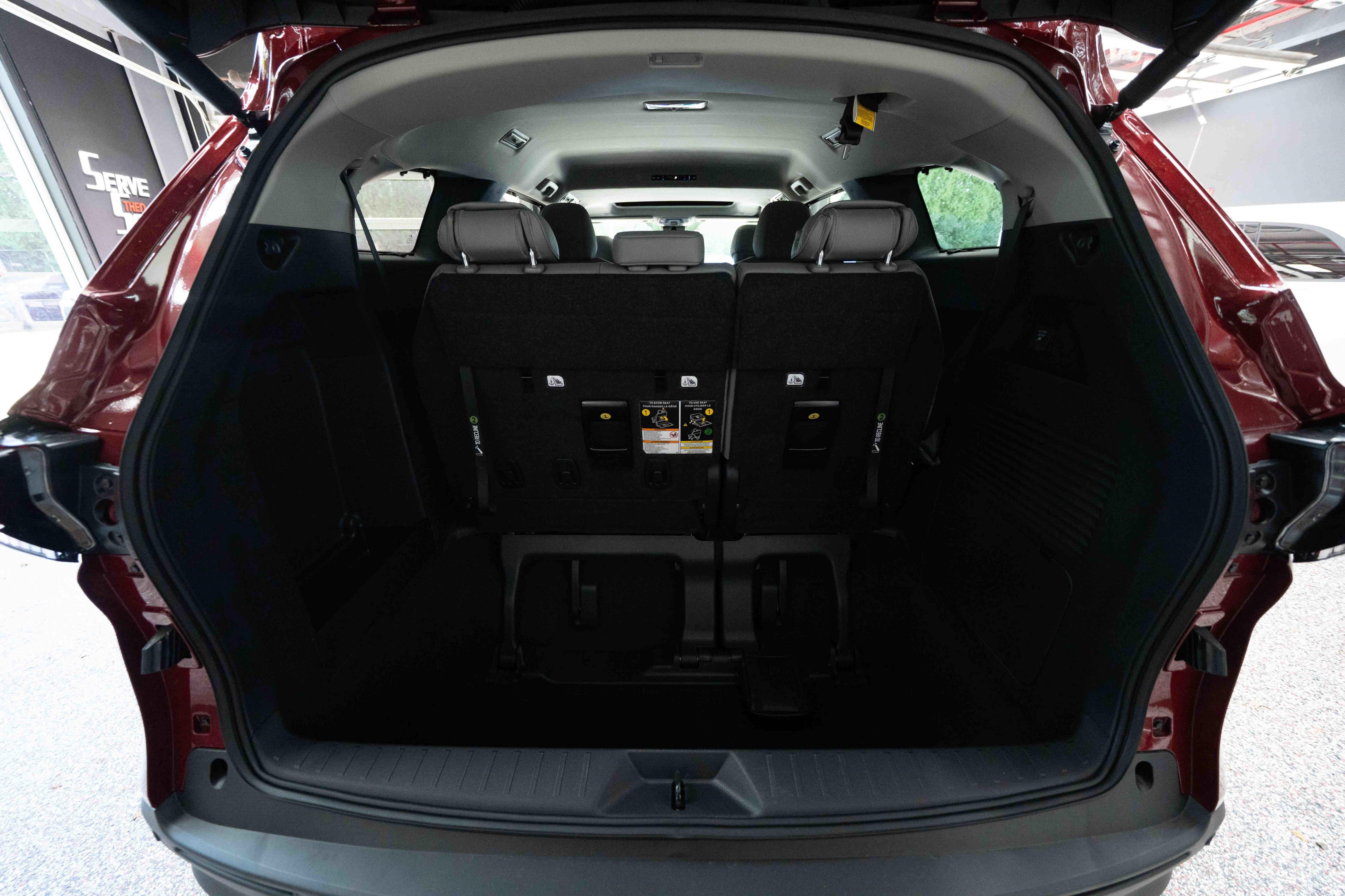New 2026 Toyota Sienna XLE AWD/4WD image 28