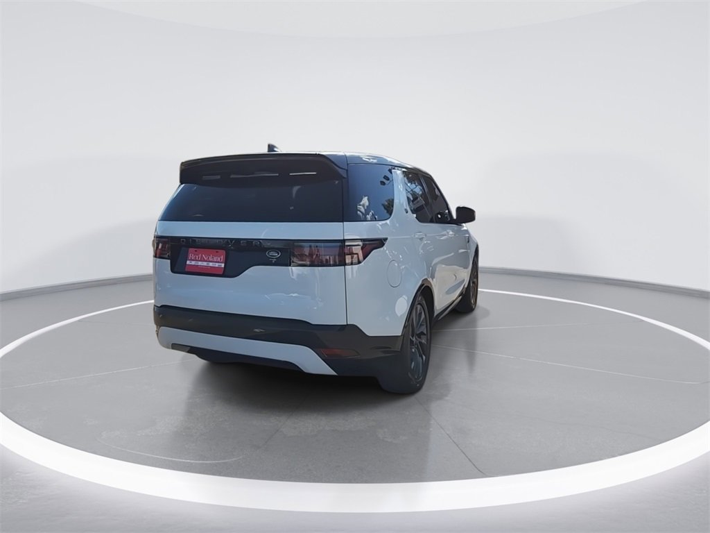 Used 2023 Land Rover Discovery S R-Dynamic image 8