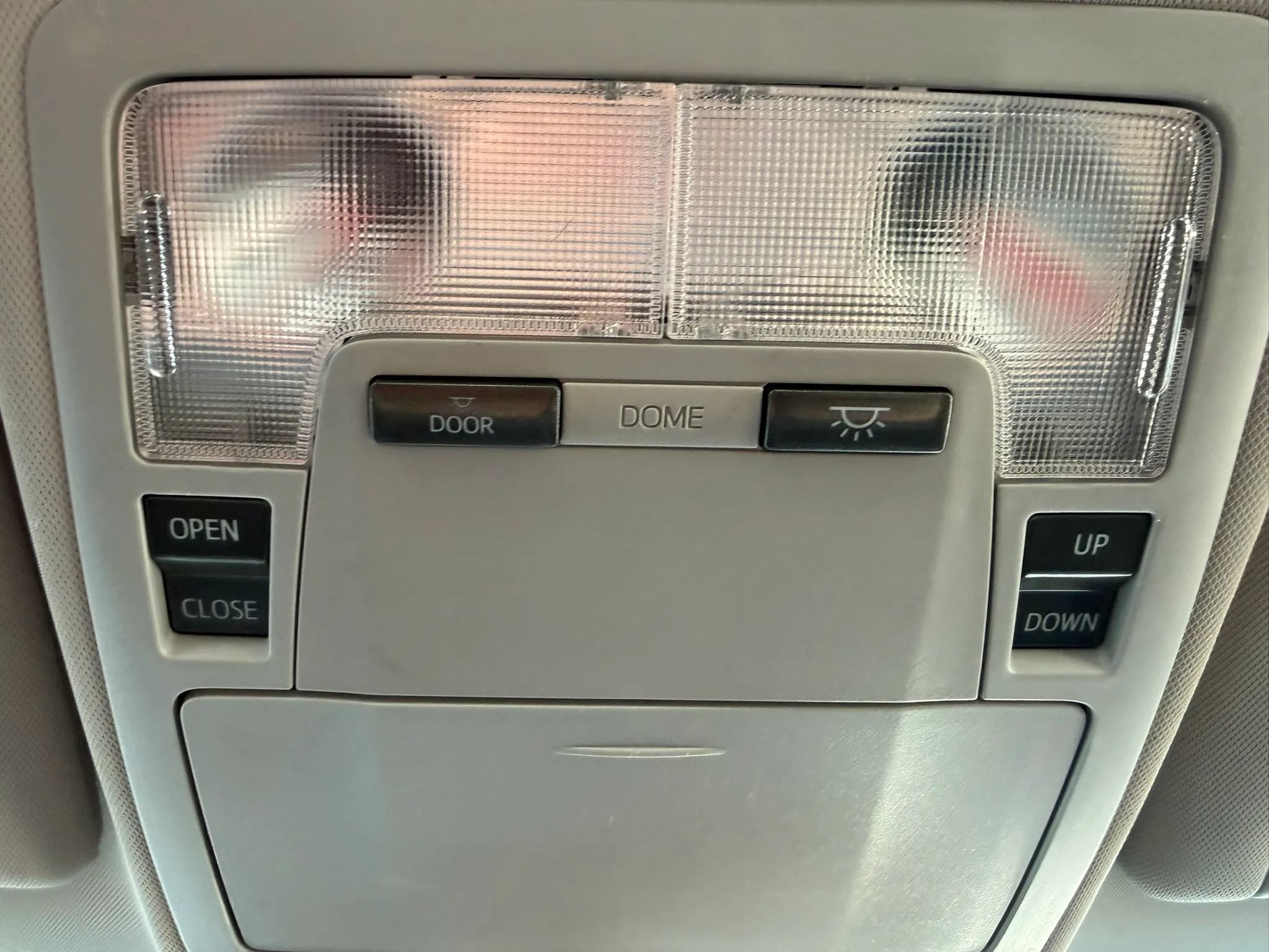 Used 2015 Toyota Avalon XLE Touring FWD image 19