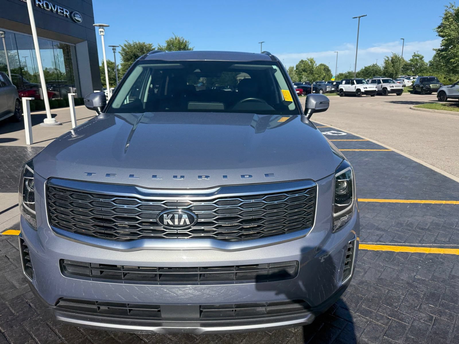 Used 2020 Kia Telluride S AWD/4WD image 2