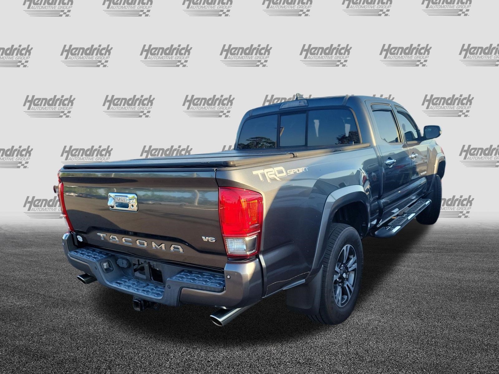 Used 2016 Toyota Tacoma TRD Sport w/ Premium & Technology Package RWD image 10