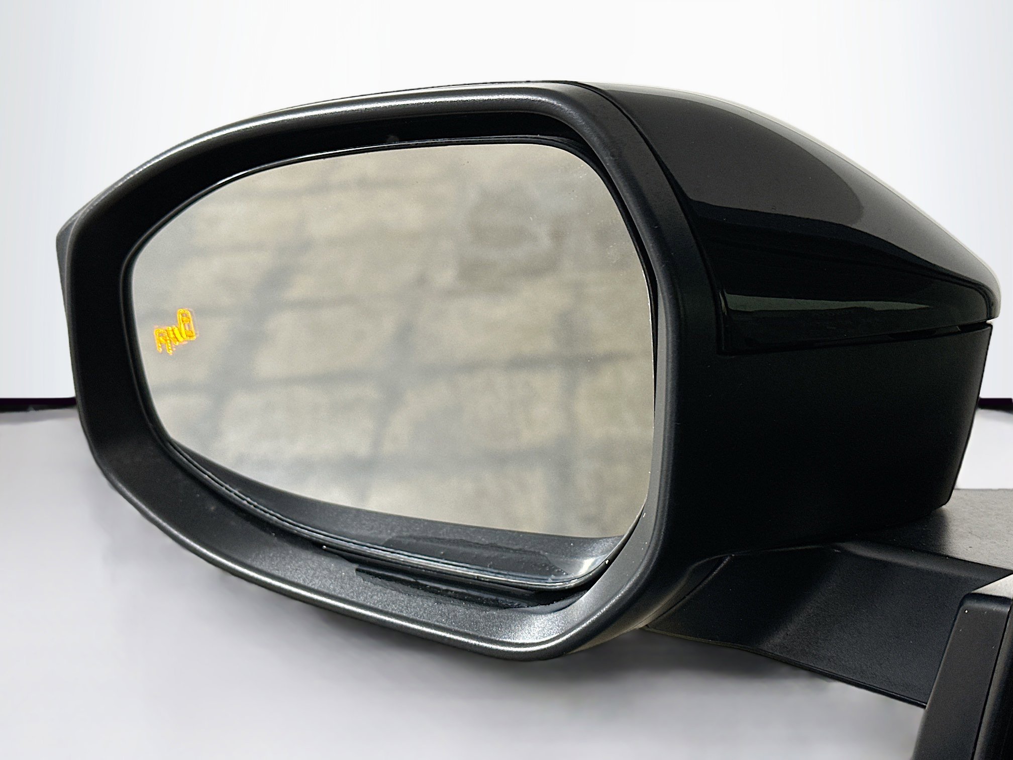 Used 2024 Toyota Prius LE image 16