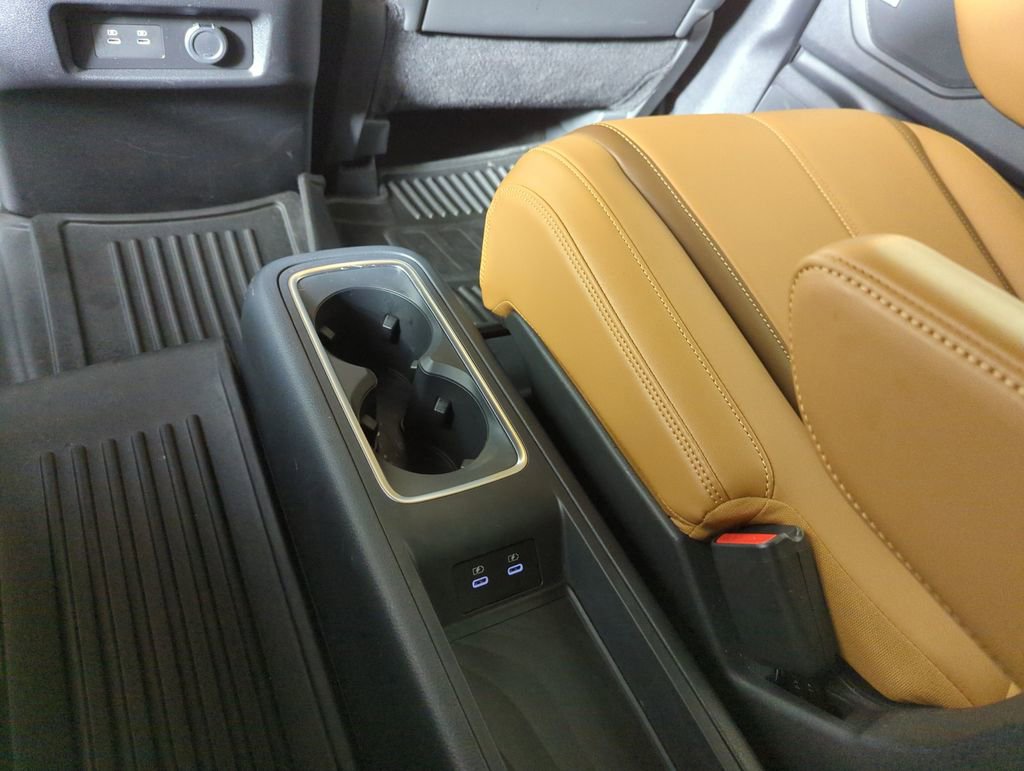 Used 2025 Nissan Armada SL w/ Captain's Chari Seat Package image 31