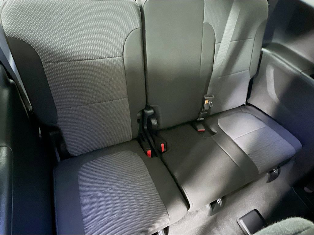 Used 2023 Chevrolet Traverse LT image 26
