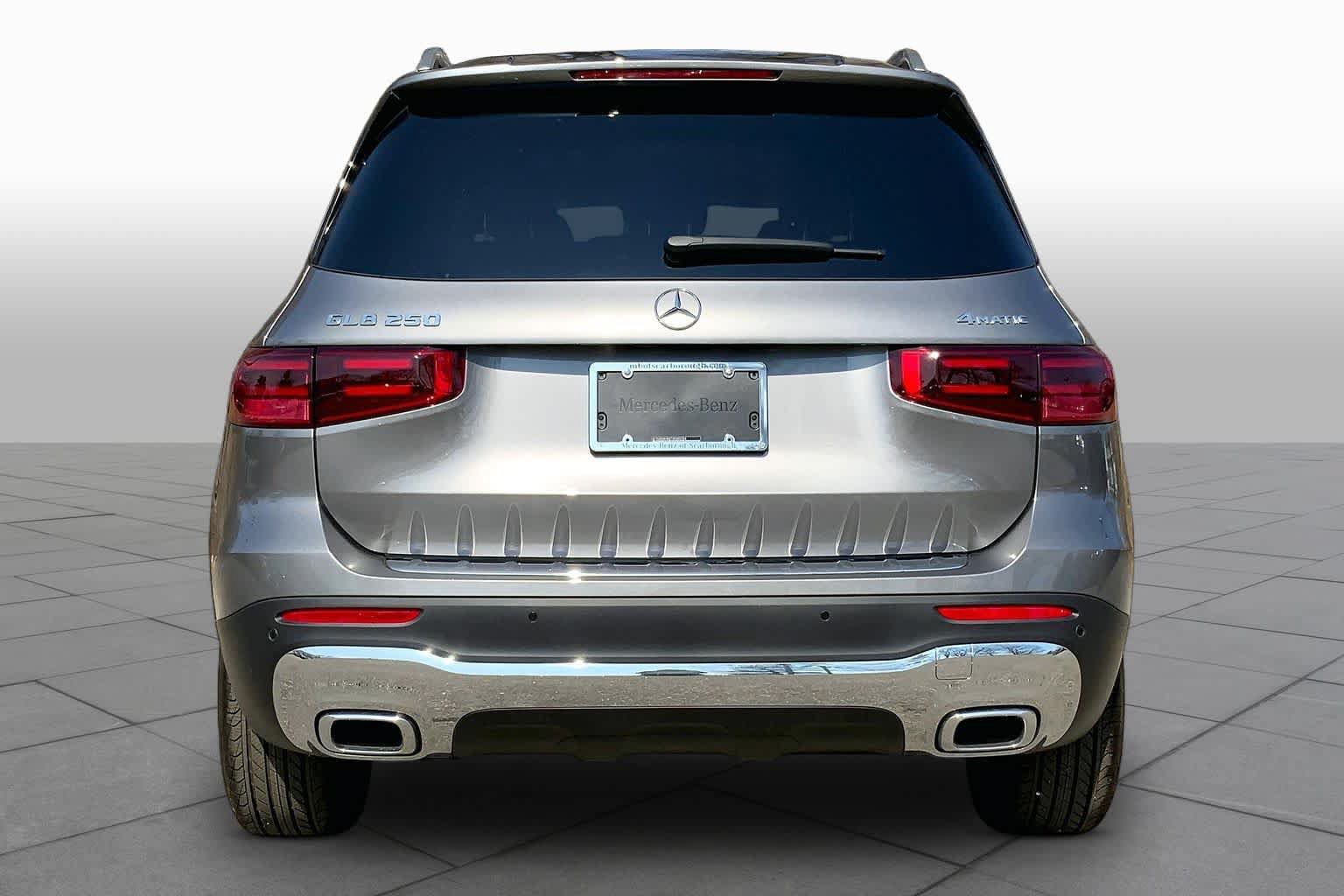 New 2026 Mercedes-Benz GLB 250 4MATIC image 4