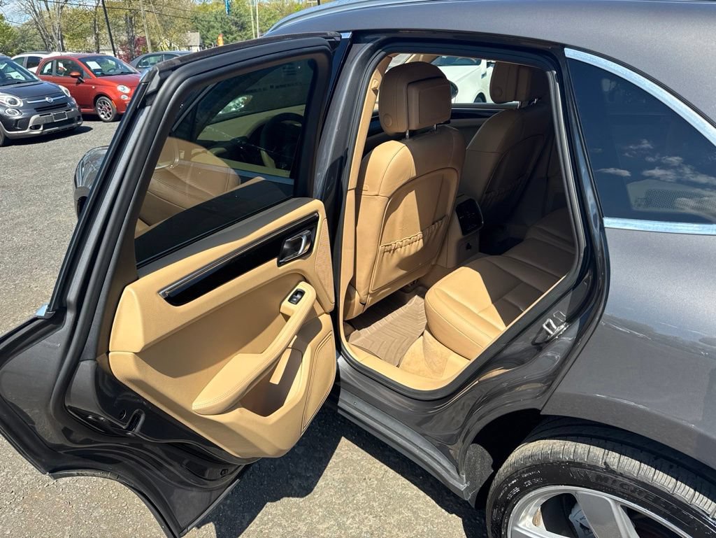 Used 2016 Porsche Macan S AWD/4WD image 36