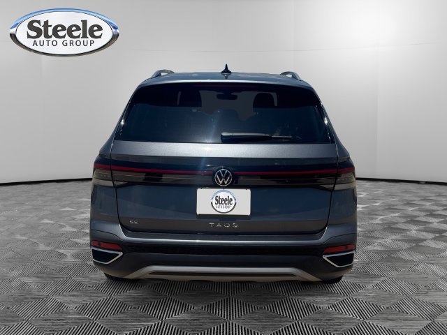 New 2026 Volkswagen Taos SE FWD image 4