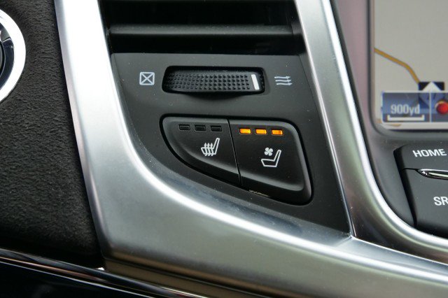 Used 2015 Chevrolet SS / 6.2L V8 / Sunroof / Heated & image 6