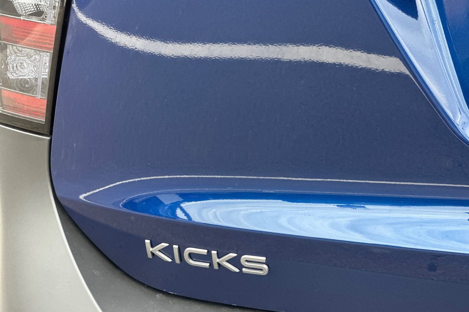 New 2026 Nissan Kicks S image 32