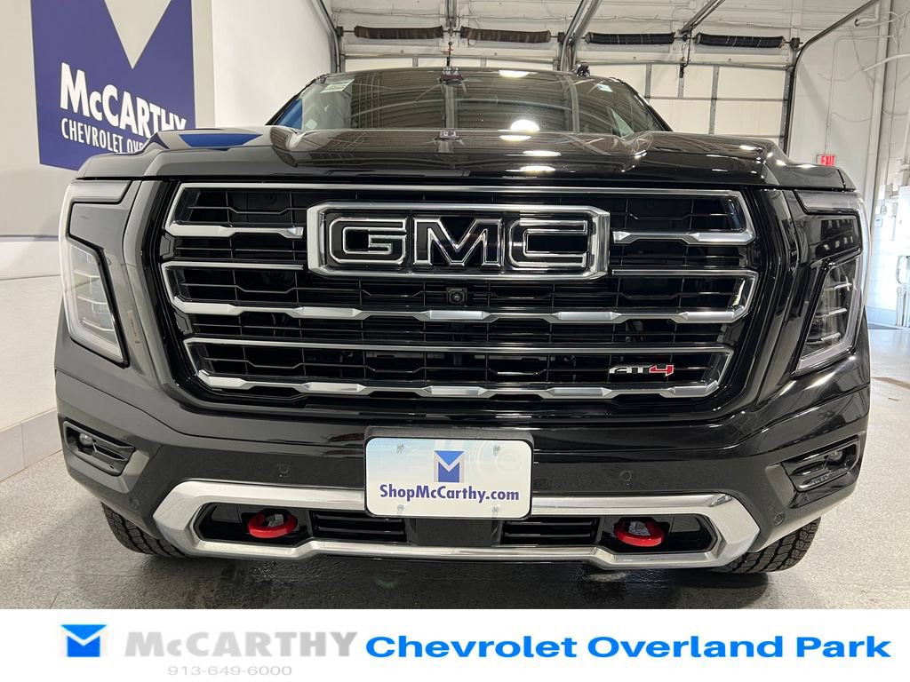 Used 2025 GMC Yukon AT4 w/ AT4 Premium Plus Package AWD/4WD image 10