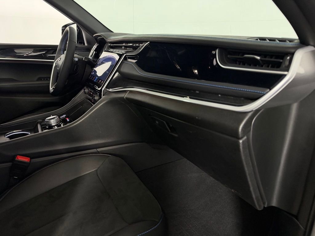 Used 2024 Jeep Grand Cherokee Trailhawk w/ Advanced Protech Group II image 33