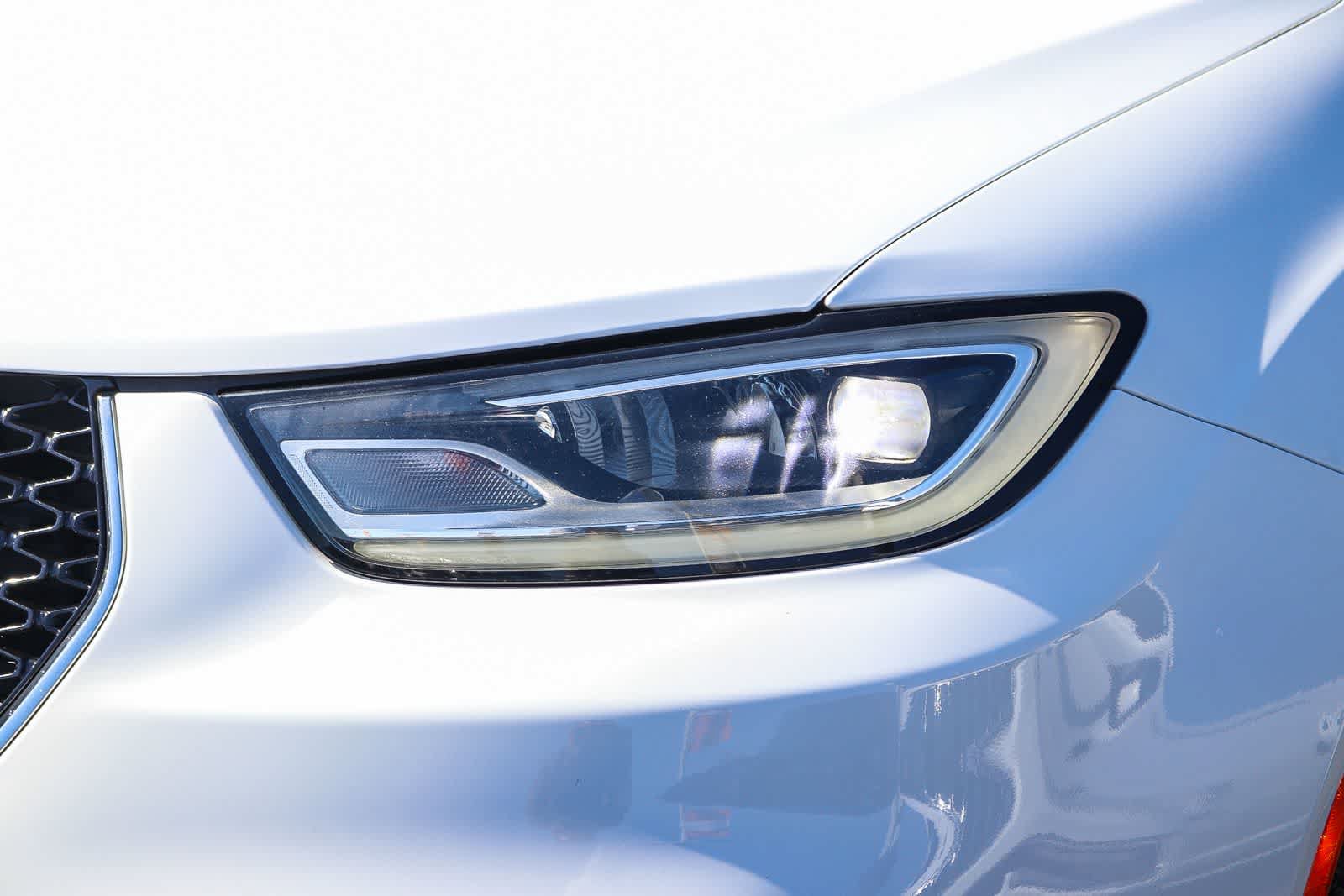 Used 2022 Chrysler Pacifica Touring-L FWD image 8