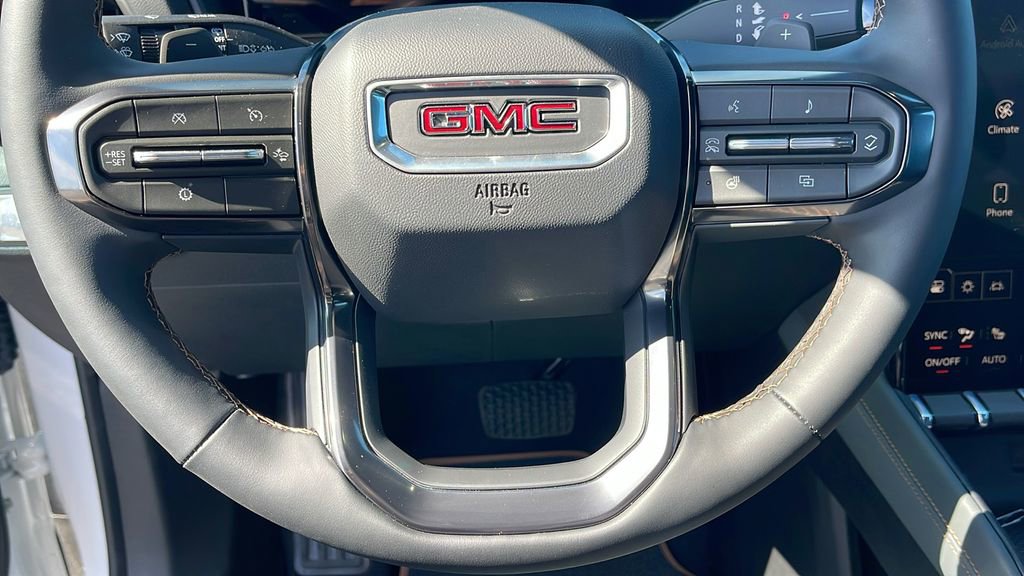 New 2026 GMC Terrain AT4 w/ Technology Package II image 21