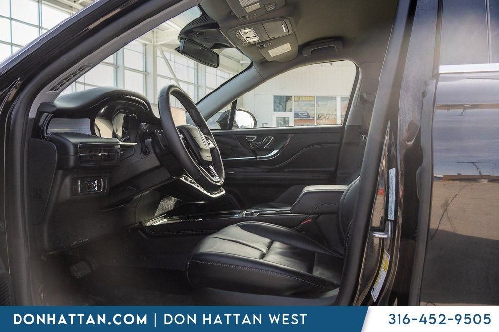 Used 2022 Lincoln Corsair AWD w/ Equipment Group 101A image 3