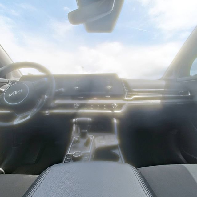 Used 2023 Kia Sportage LX FWD image 28