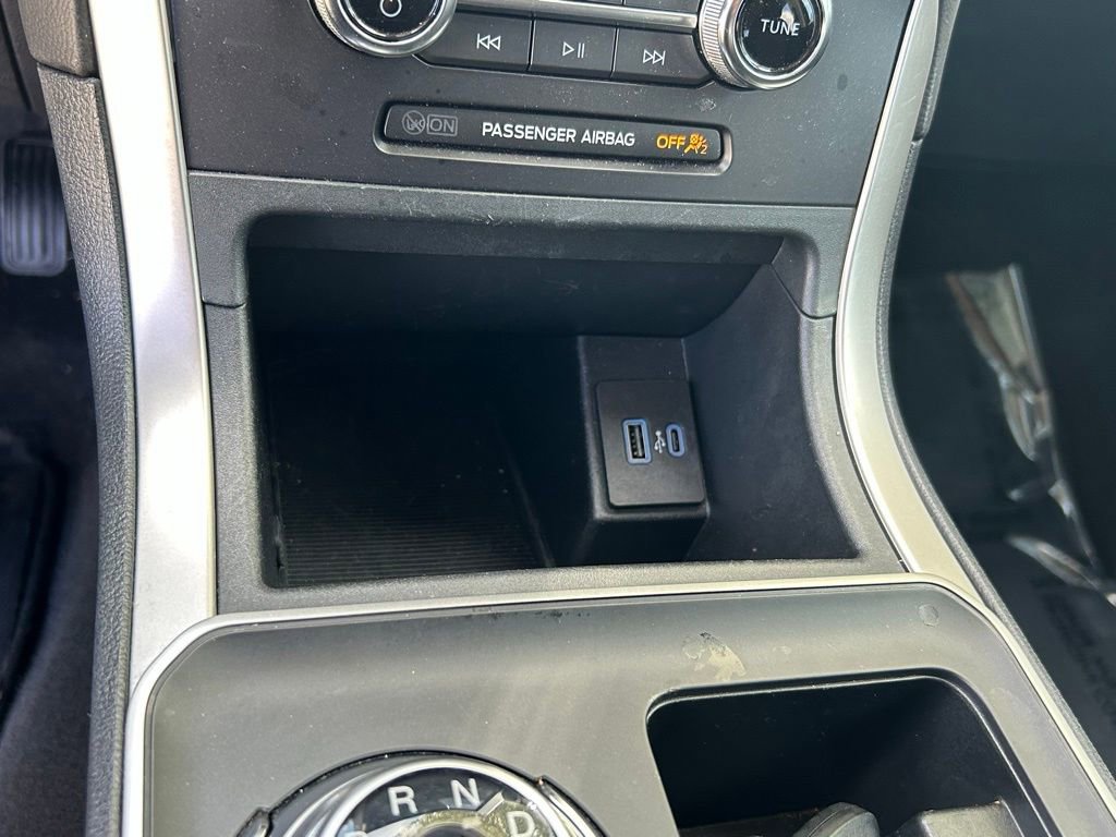 Used 2024 Ford Edge SE w/ Black Appearance Package image 22