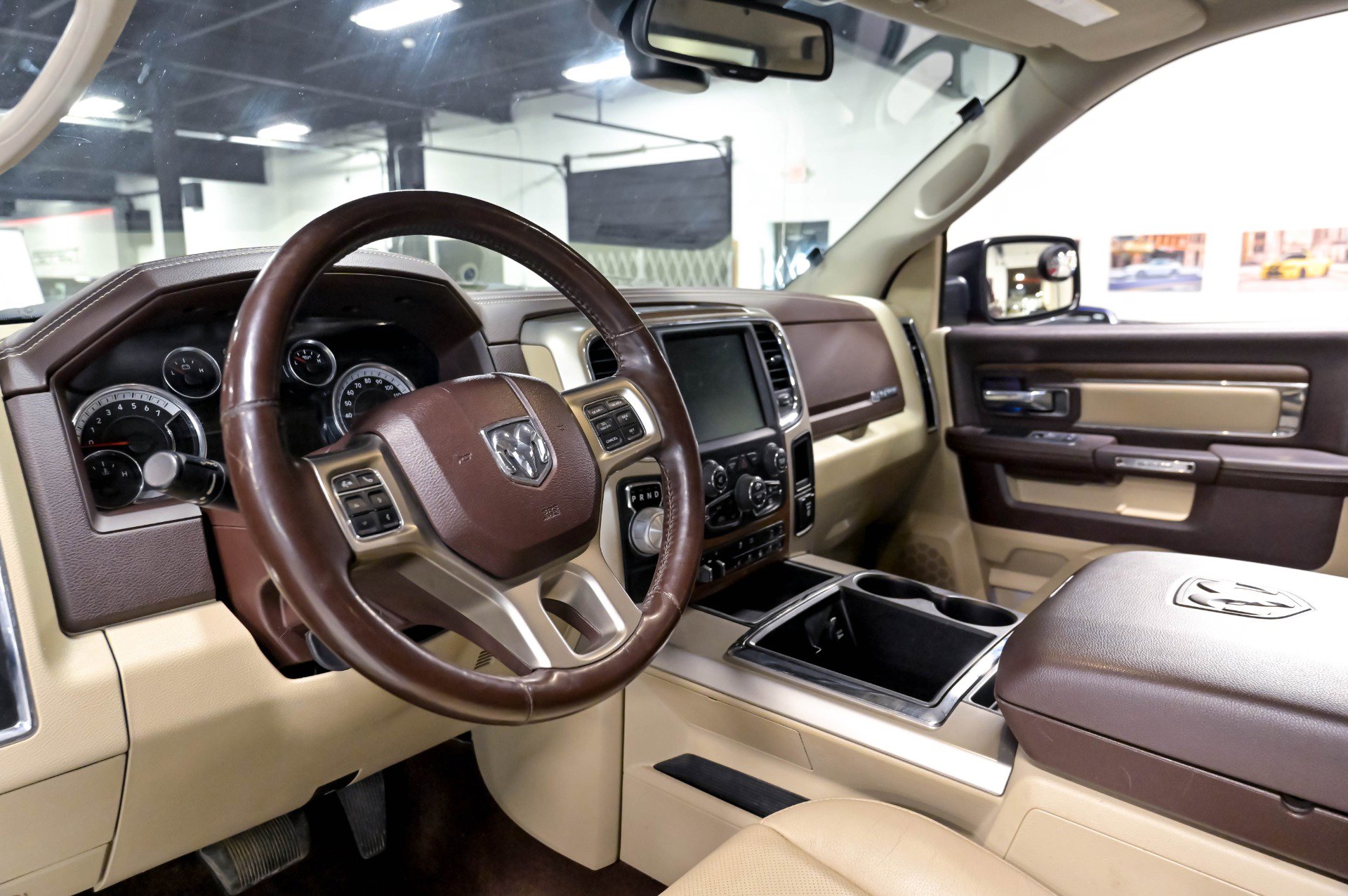 Used 2014 RAM 1500 Laramie w/ Convenience Group RWD image 8