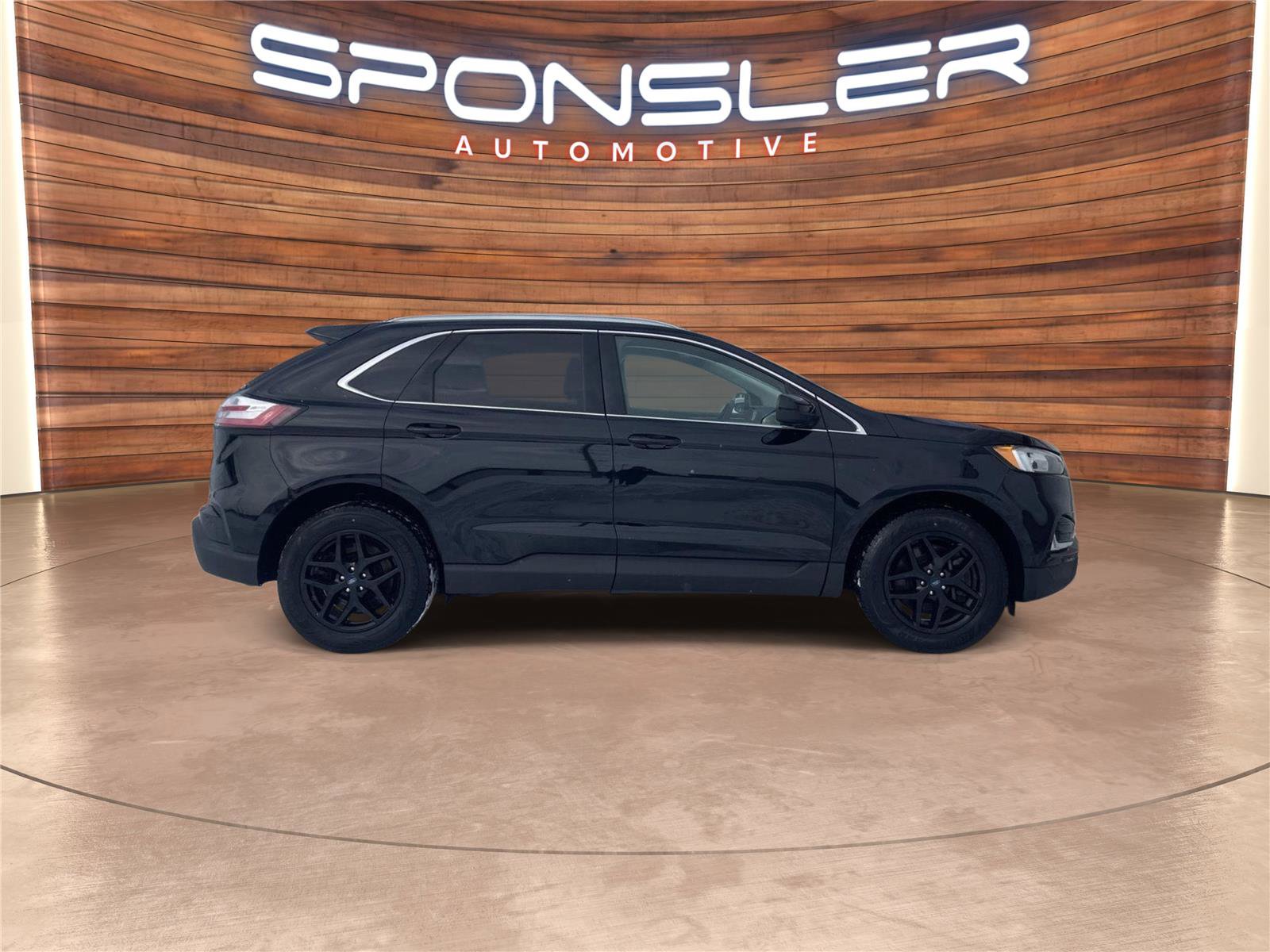 Used 2022 Ford Edge SEL w/ Convenience Package image 7