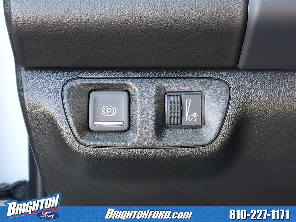 Used 2023 GMC Acadia SLE w/ Driver Convenience Package image 17