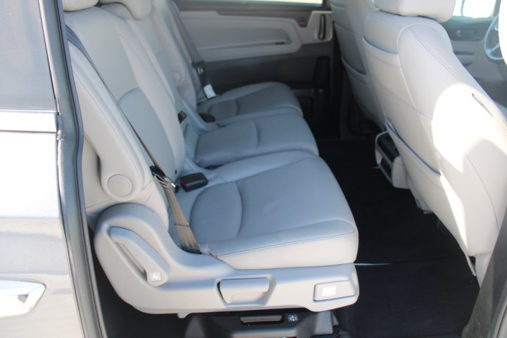Used 2023 Honda Odyssey Touring image 18