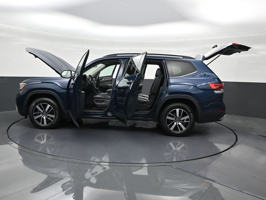 Used 2022 Volkswagen Atlas SE image 35