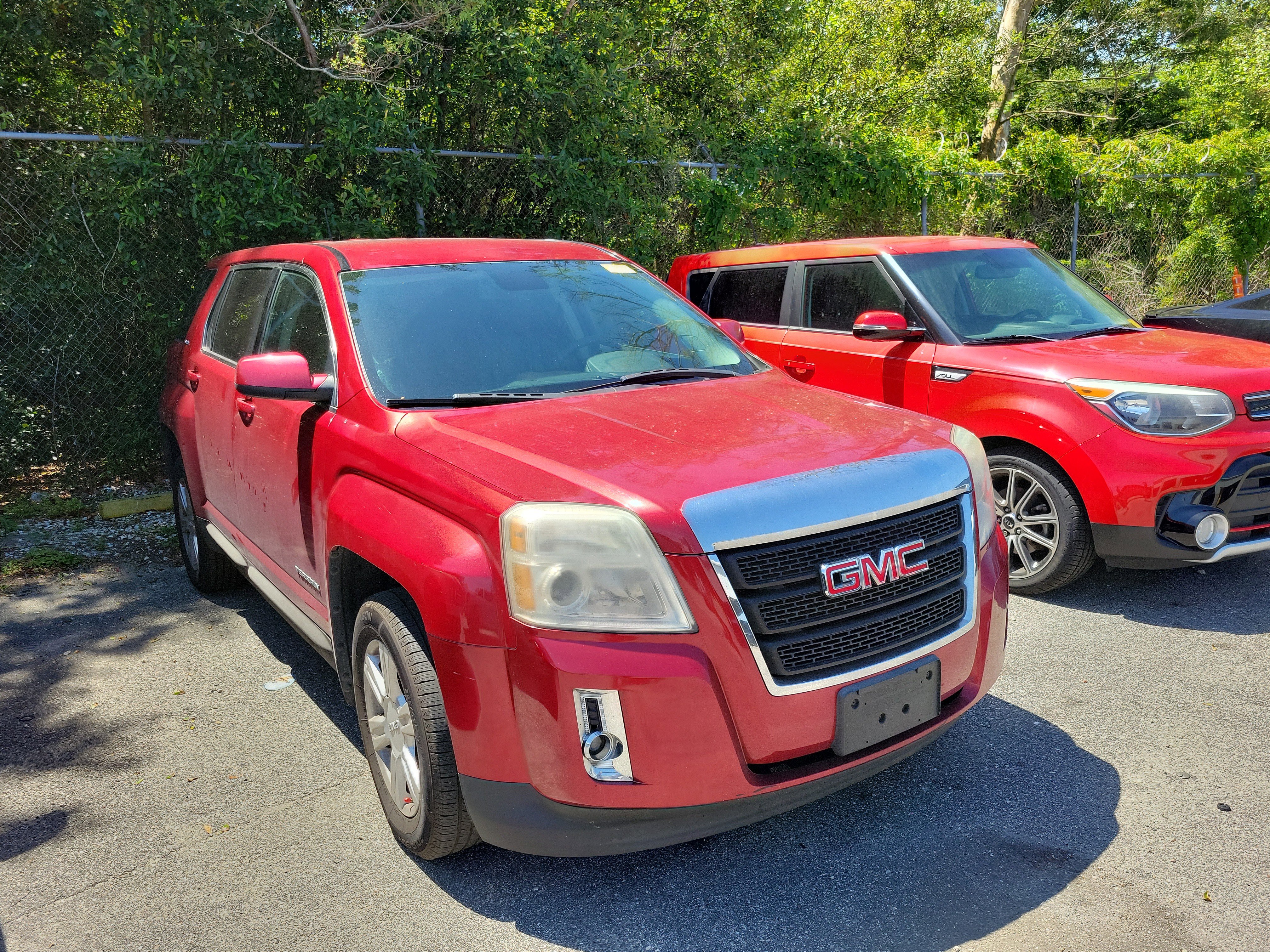 Used 2014 GMC Terrain SLE image 2