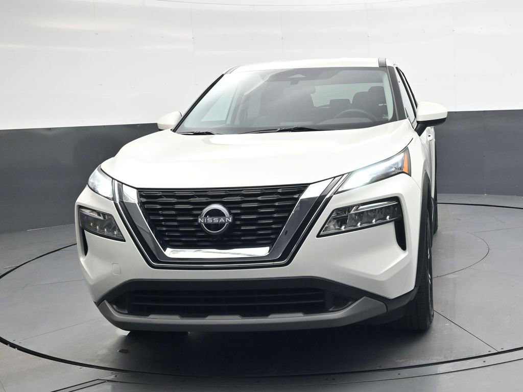 Used 2023 Nissan Rogue SV image 9