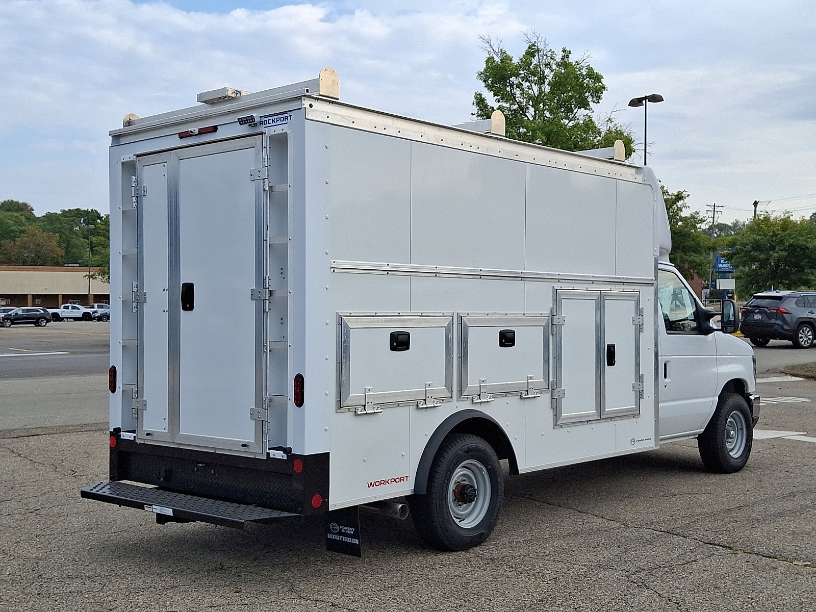 New 2026 Ford E-350 and Econoline 350 Super Duty w/ Power Equipment Group image 6