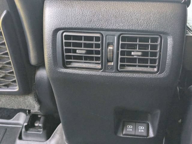 Used 2022 Toyota 4Runner Limited AWD/4WD image 14