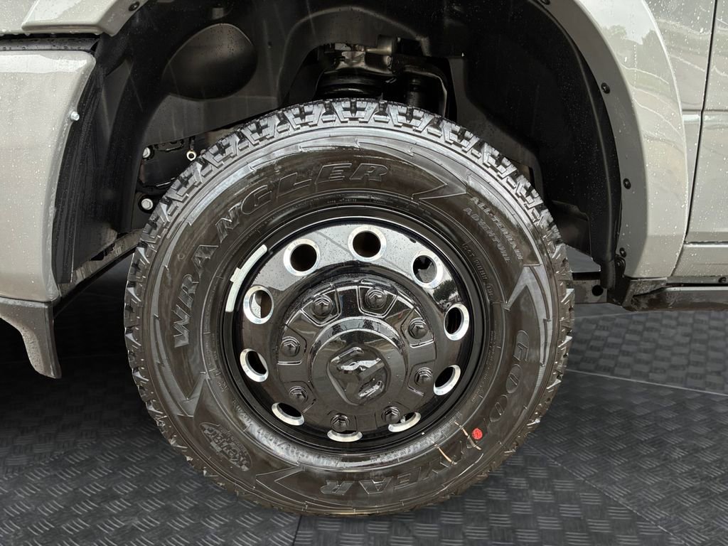 New 2026 RAM 3500 Limited image 23