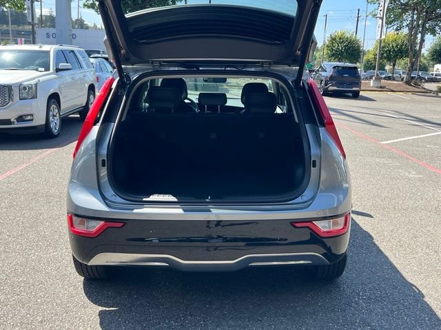 Certified 2024 Kia Niro Wind w/ Wind Preserve Package FWD image 12