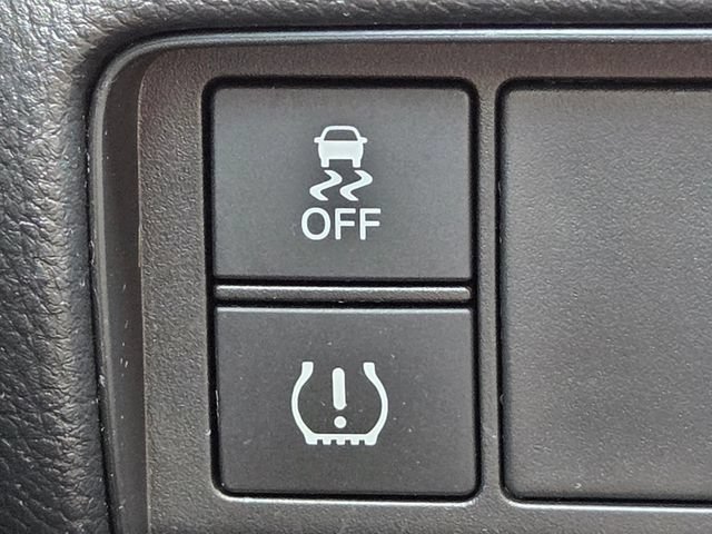 Used 2017 Honda CR-V LX image 17