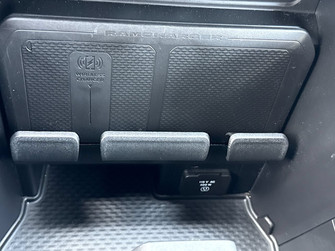Used 2025 RAM 1500 Big Horn AWD/4WD image 29