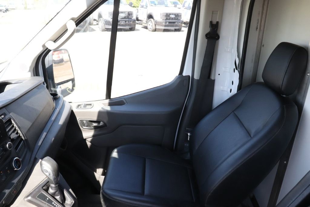 Used 2022 Ford Transit 350 DRW RWD image 13