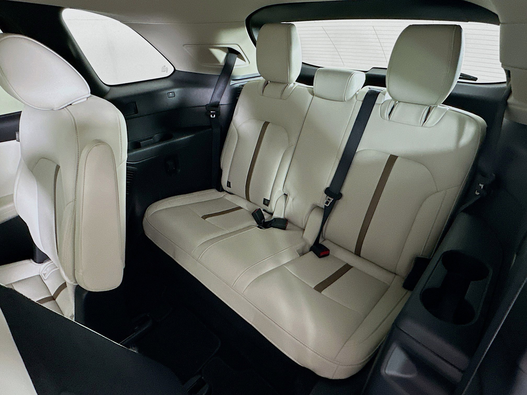 Used 2024 MAZDA CX-90 Plug-In Hybrid w/ Premium Plus image 30