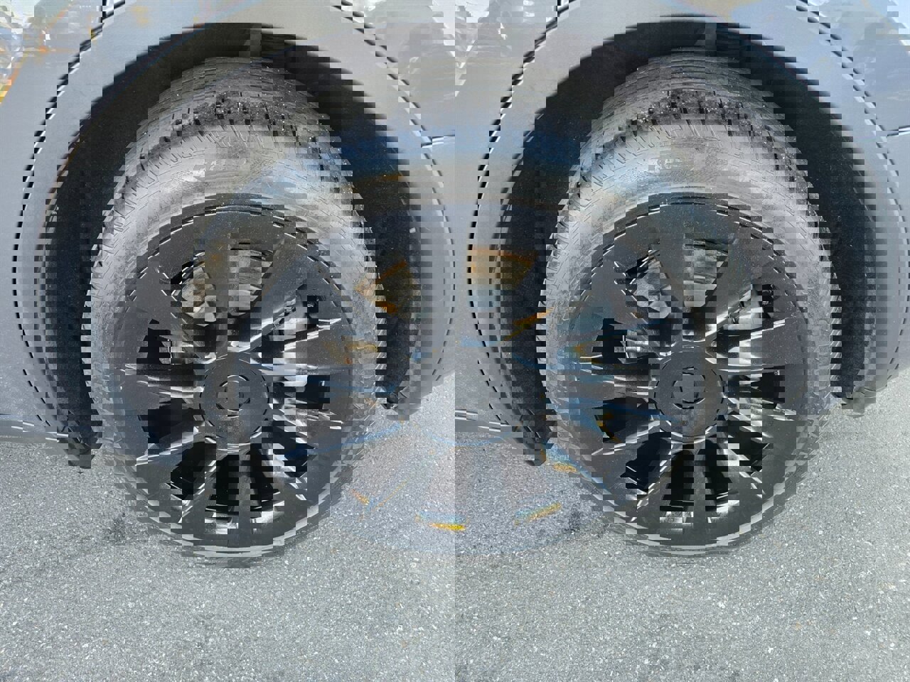 Used 2021 Tesla Model Y Long Range image 25