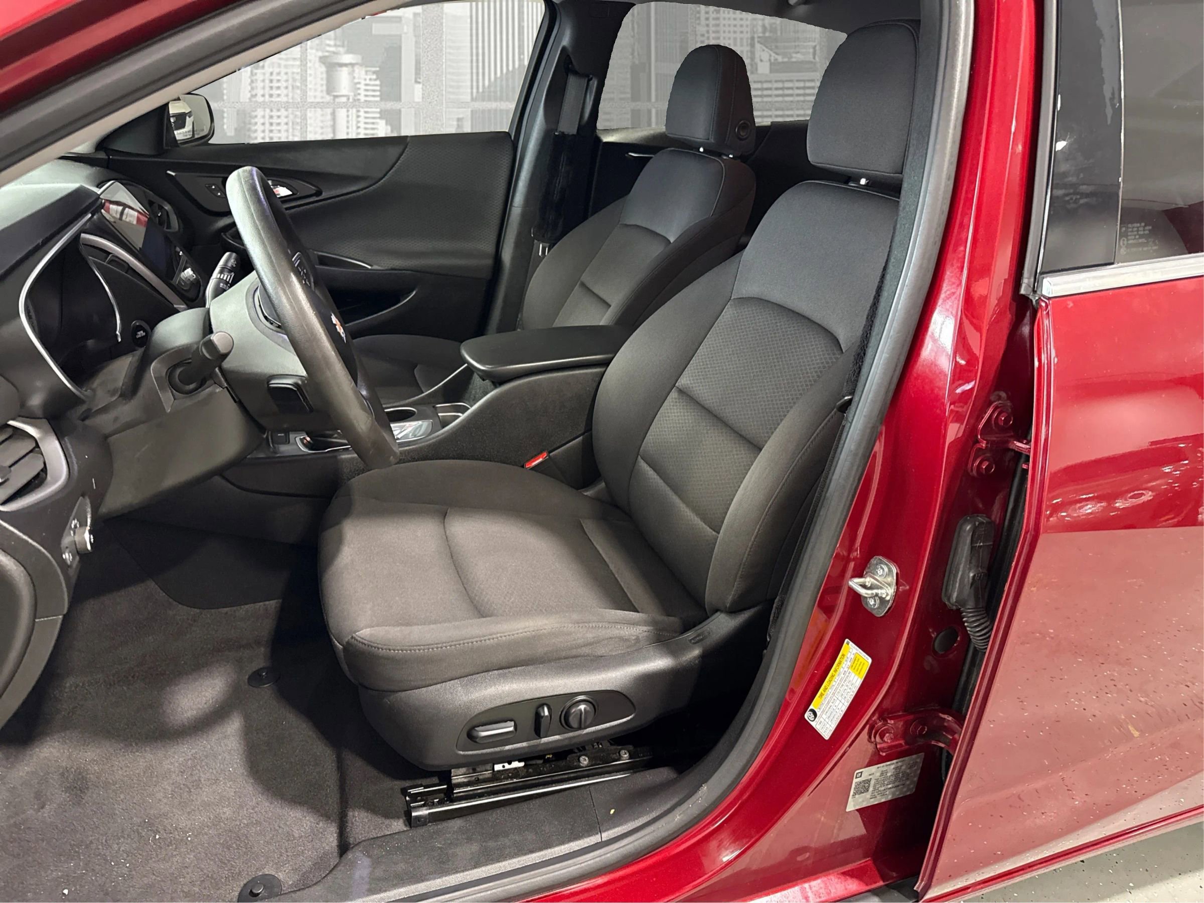 Used 2019 Chevrolet Malibu RS image 9