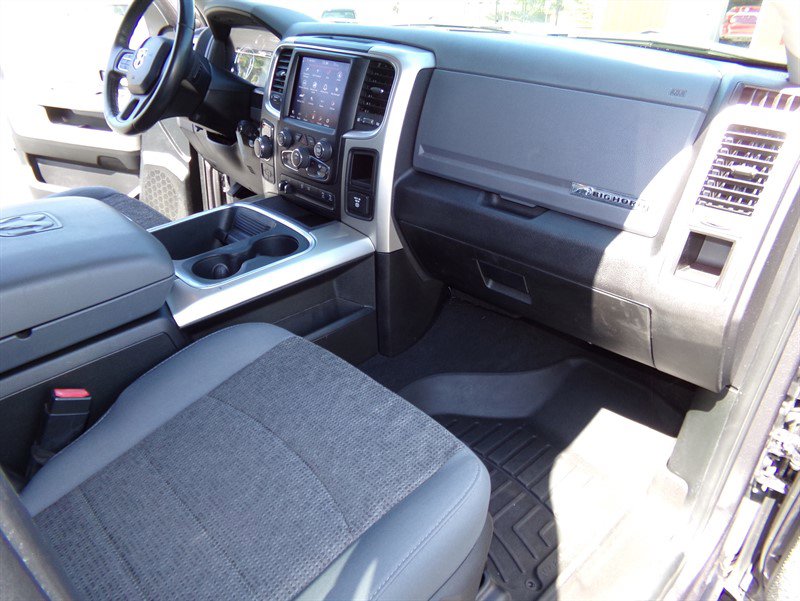 Used 2018 RAM 1500 Big Horn AWD/4WD image 32
